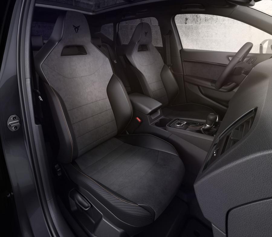Интерьер Cupra Ateca 2018 года  (WW) (фото 13 из 43)